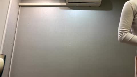 Olivia online show from 10.02.25