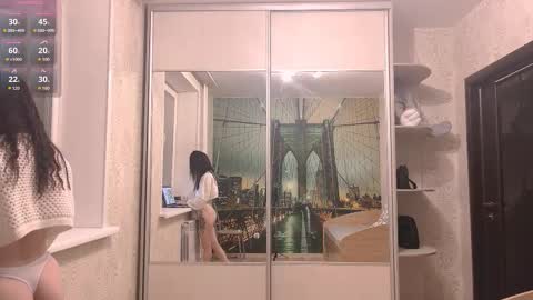 Olivia online show from 11.08.25