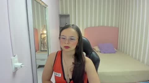 Snapshot of lorelaigiven chatting on 05.30.26 lorelaigiven online show from 05.30.26