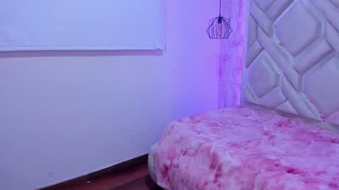 lorem_adams online show from 01.24.25