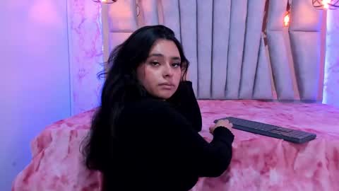 lorem_adams online show from 03.01.25