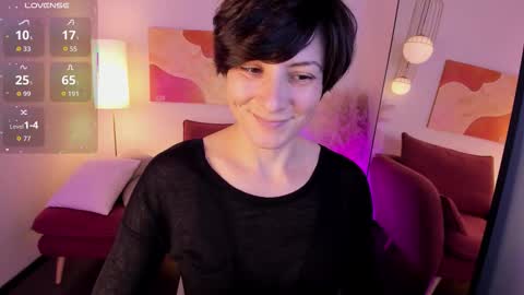 Loren online show from 11.21.25