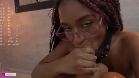 Snapshot of lorena_vieira_ chatting on 03.02.25 Lorena Vieira online show from 03.02.25