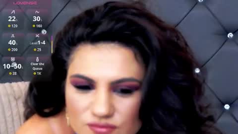 Lorenne Mays online show from 11.23.25