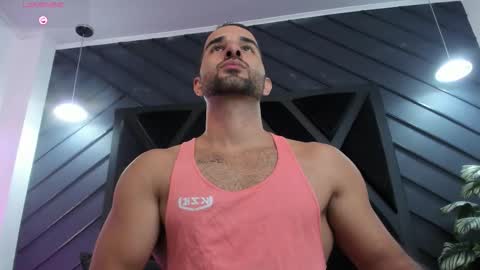  L O R E N Z O  Thumbs Up help  online show from 01.18.26