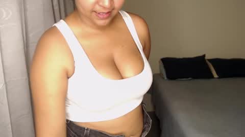 Loretta Gmez online show from 03.01.25