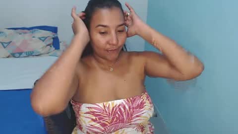 Snapshot of loretta_ chatting on 04.30.26 Loretta Gmez online show from 04.30.26