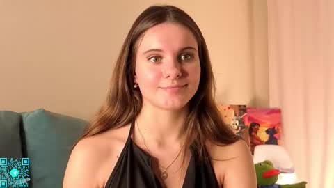 Chloe for Fan BlackHole online show from 11.24.25