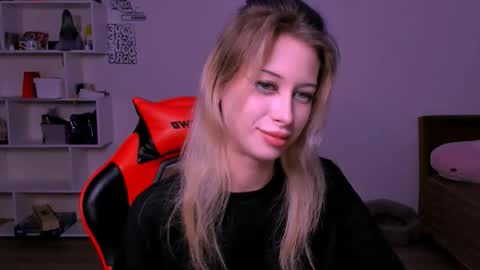 Lori online show from 11.09.25