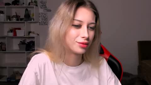 Lori online show from 11.16.25