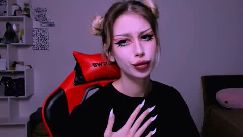 Lori online show from 12.01.25