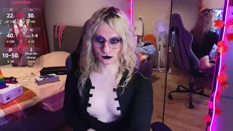 Lori -----------------------------------    online show from 10.29.25