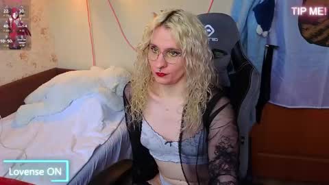 Snapshot of lori_myaf chatting on 04.25.26 Lori ----------------------------------- online show from 04.25.26