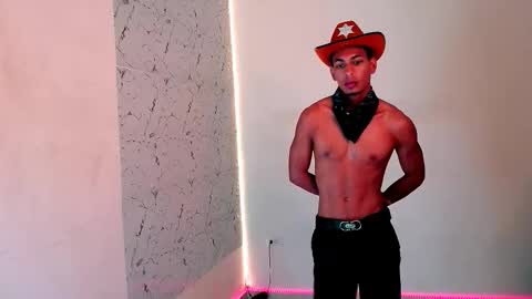 Lorian Vikel  online show from 09.22.25