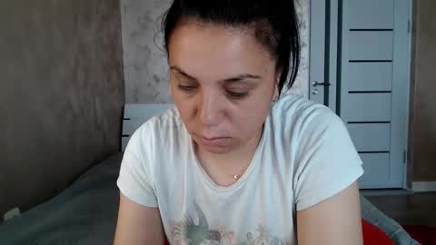 Snapshot of lorragrey chatting on 06.09.26 LorraGrey online show from 06.09.26