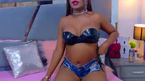 lorraine_johnson online show from 04.15.26