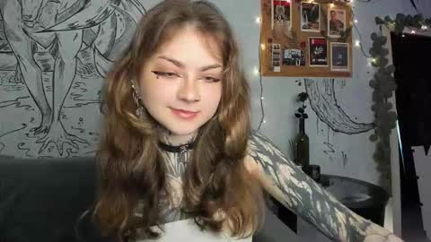 lostallice online show from 10.04.25