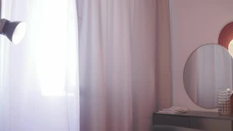 Snapshot of louettakarn chatting on 05.24.26 Sade online show from 05.24.26