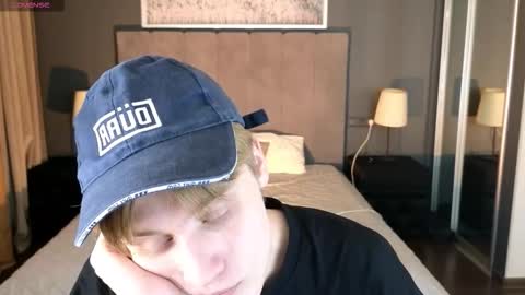 louie_evans online show from 11.04.25