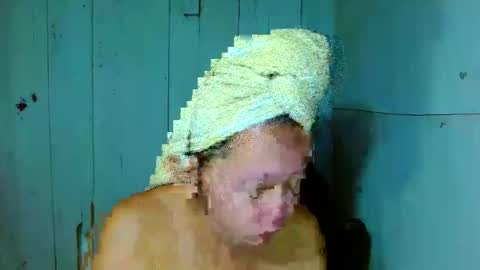Snapshot of louie_sexy chatting on 05.25.26 Cathy online show from 05.25.26
