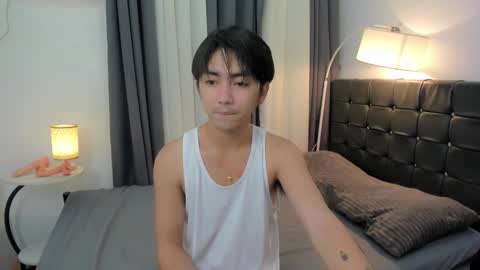 Snapshot of louieismy_name chatting on 10.03.25 ignot ursh online show from 10.03.25