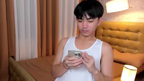 Snapshot of louieismy_name chatting on 10.22.25 ignot ursh online show from 10.22.25