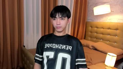 Snapshot of louieismy_name chatting on 10.25.25 ignot ursh online show from 10.25.25