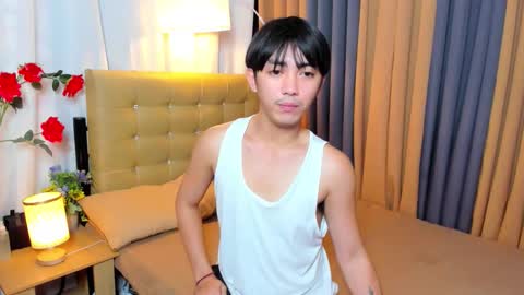 Snapshot of louieismy_name chatting on 11.19.25 ignot ursh online show from 11.19.25