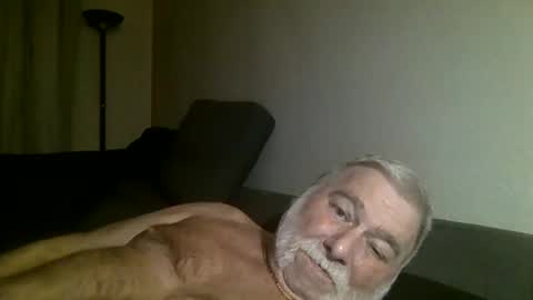 louis_chokdee online show from 12.15.24