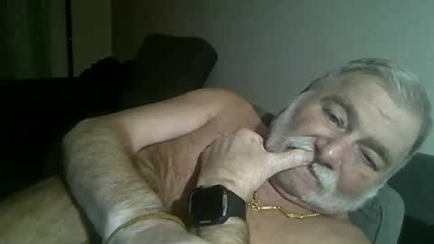 louis_chokdee online show from 12.20.24