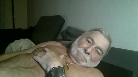 louis_chokdee online show from 01.06.25