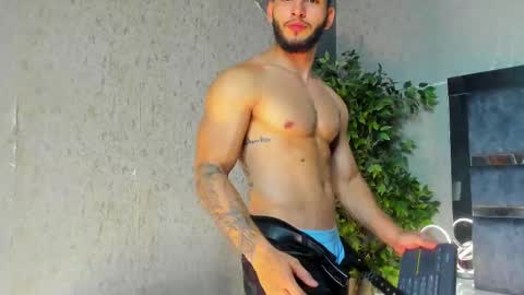 Louis online show from 11.18.25