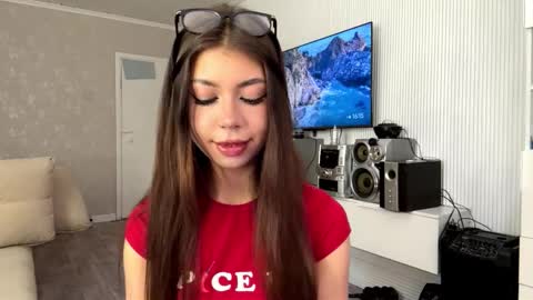 Flora online show from 03.14.26