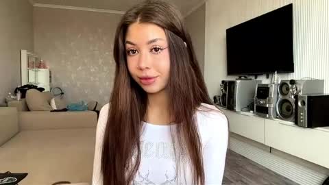 Flora online show from 04.11.26