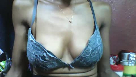 lovaelisa online show from 10.17.25