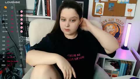 Mia  online show from 03.26.26