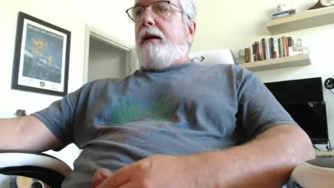 Snapshot of love2c2c2 chatting on 06.23.26 love2c2c2 online show from 06.23.26