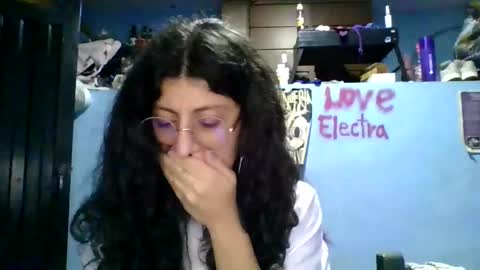 Snapshot of love_electra chatting on 03.25.26 love_electra online show from 03.25.26