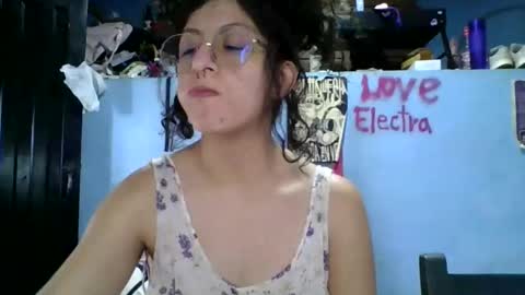 Snapshot of love_electra chatting on 03.29.26 love_electra online show from 03.29.26