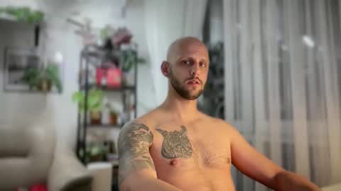 Snapshot of love_kinky_fetishes chatting on 04.05.26 love_kinky_fetishes online show from 04.05.26