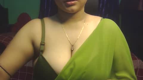 Snapshot of love_luna_angel chatting on 11.12.25 Luna online show from 11.12.25