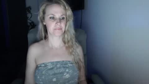 LoVe On  online show from 02.14.26