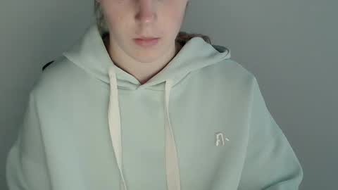 Vivian online show from 11.21.25