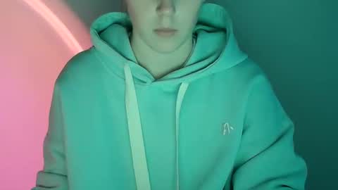 Vivian online show from 11.28.25