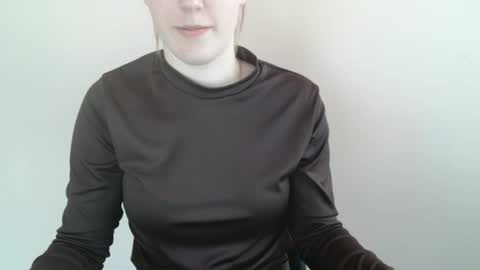 Vivian online show from 03.16.26