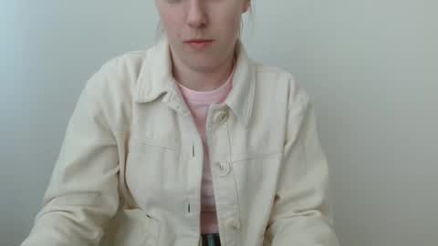 Vivian online show from 03.17.26