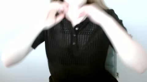 Snapshot of love_vivian chatting on 07.01.26 Vivian online show from 07.01.26