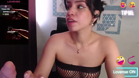 Snapshot of lovebunny_01 chatting on 01.24.25 IAmBunny online show from 01.24.25