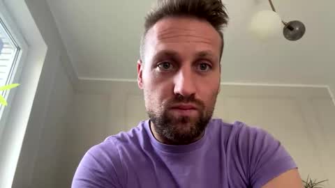 Snapshot of lovefuesse chatting on 11.04.25 lovefuesse online show from 11.04.25