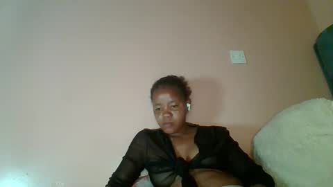 Snapshot of lovegal335 chatting on 03.28.26 lovegal335 online show from 03.28.26